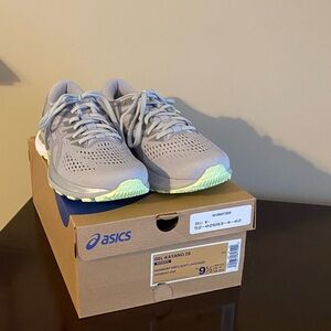 Women’s Asics Gel Kayano 28